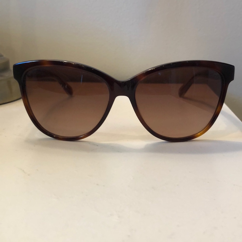 MARC by MARC JACOBS brown sunglasses.